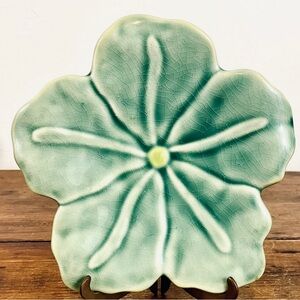 Vintage green flower plate